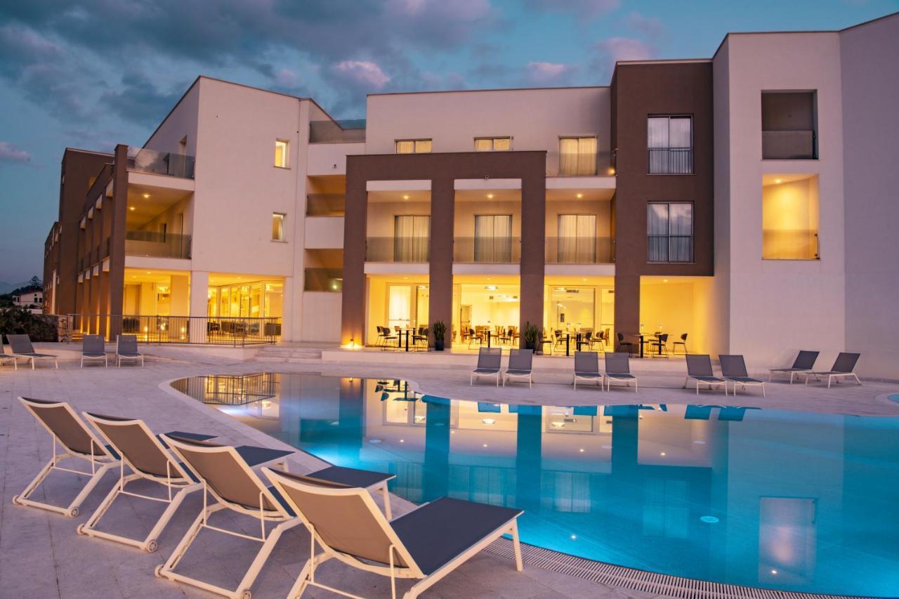 Resort La Battigia Beach & Spa Alcamo Marina Eksteriør billede
